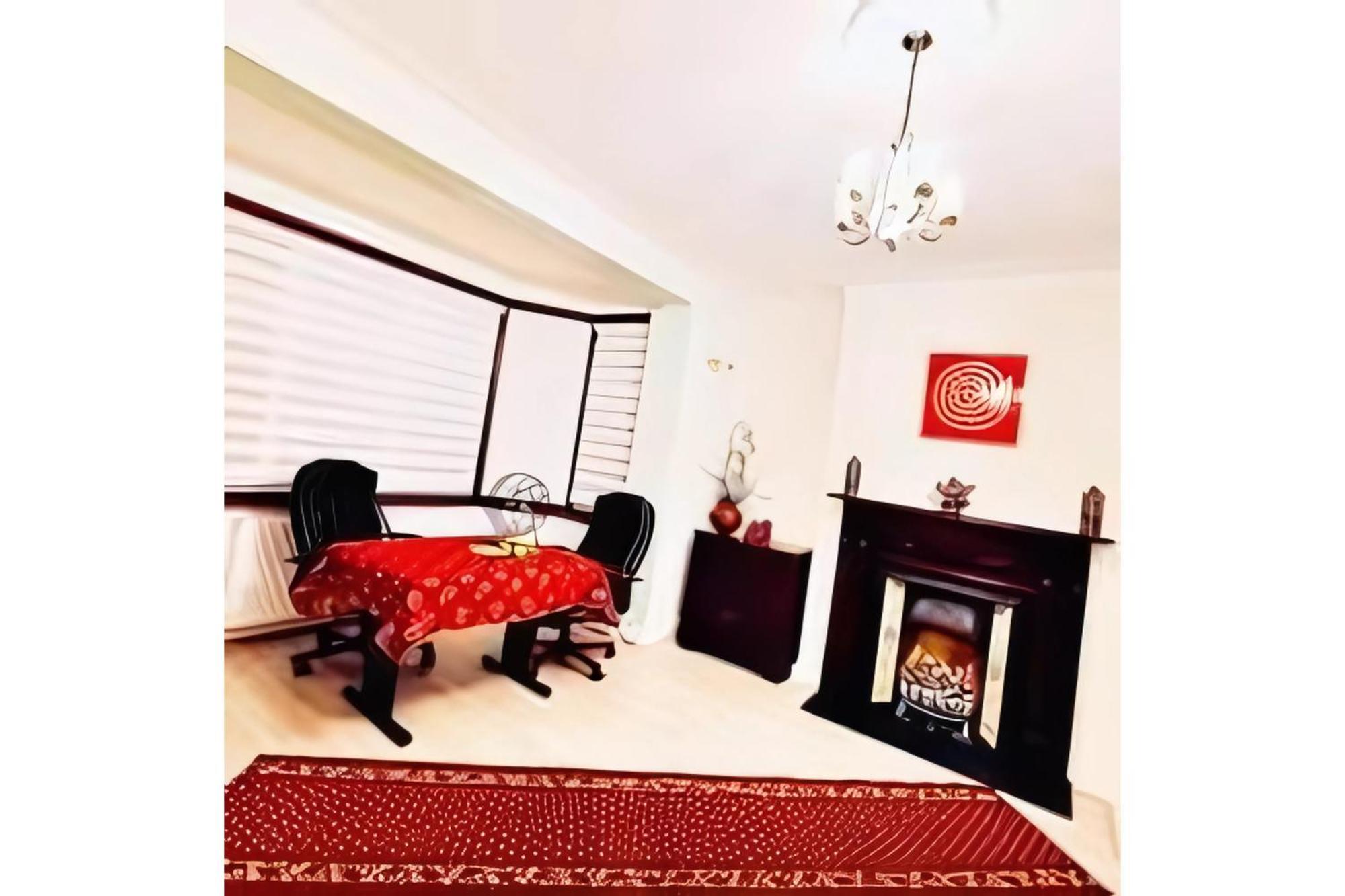 Beautiful Double En-Suite Room, Separate Entrance, Ilford, Central Line Gants Hill, Free Parking 外观 照片